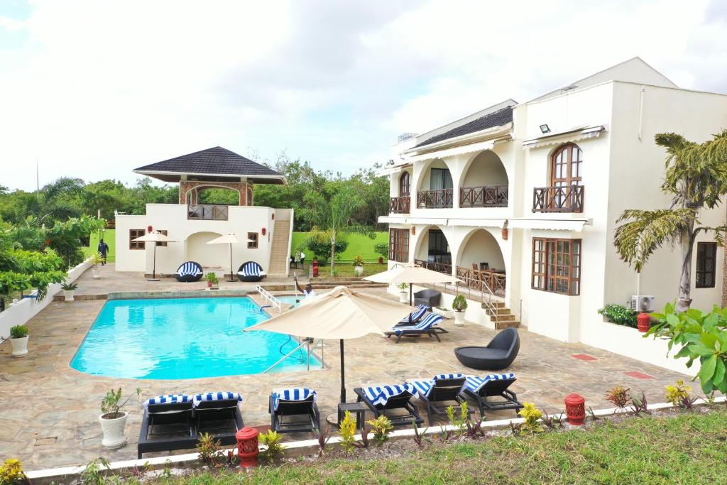 Mzima Beach Diani image 4